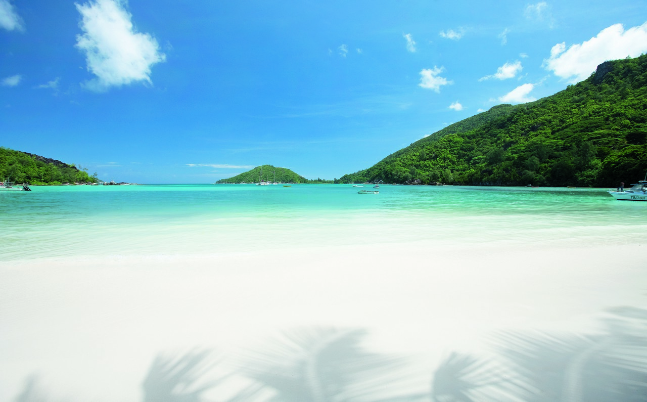 Constance EPhelia Resort Beach