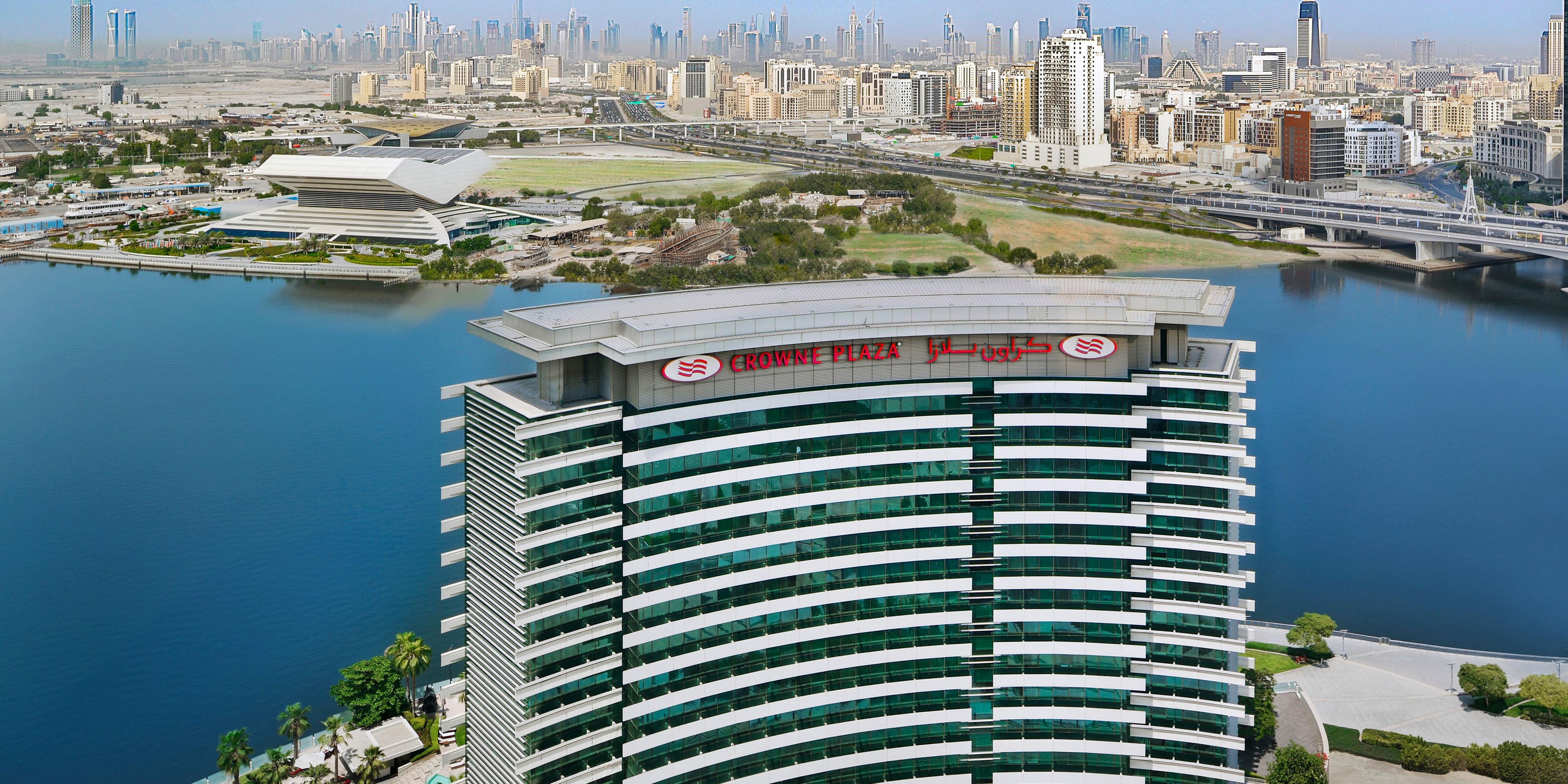 crowne-plaza-dubai-7136893157-2x1